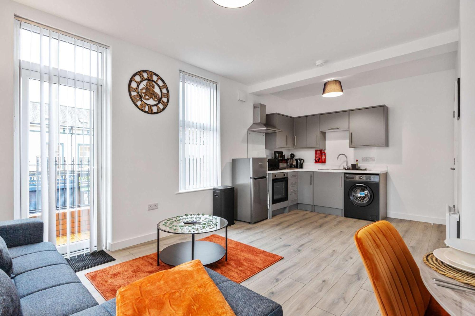 Inviting And Modern 2 Bedroom Walk To Centre * Belfast